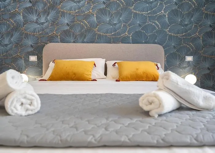 Feel Nuovo, Comodo, E A 2 Min Dalla Metro! Nápoly