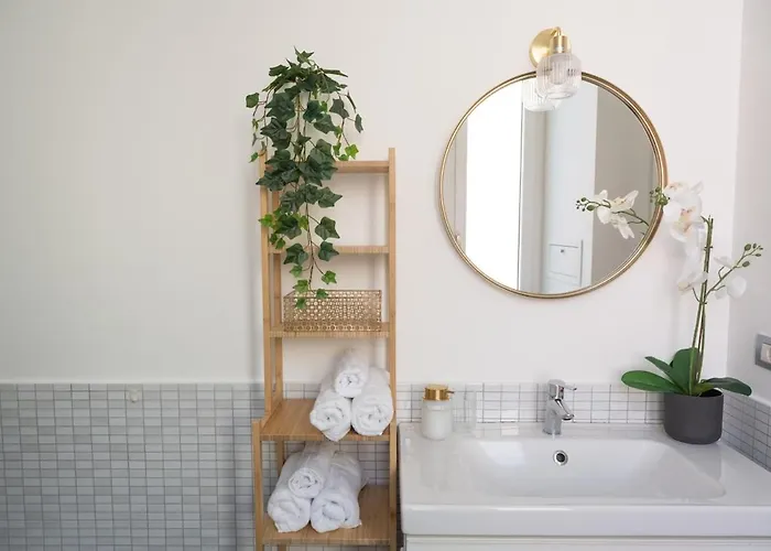 Nyaraló Feel Nuovo, Comodo, E A 2 Min Dalla Metro! Nápoly