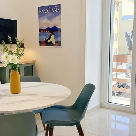 Feel Nuovo, Comodo, E A 2 Min Dalla Metro! Σπίτι διακοπών Νάπολη